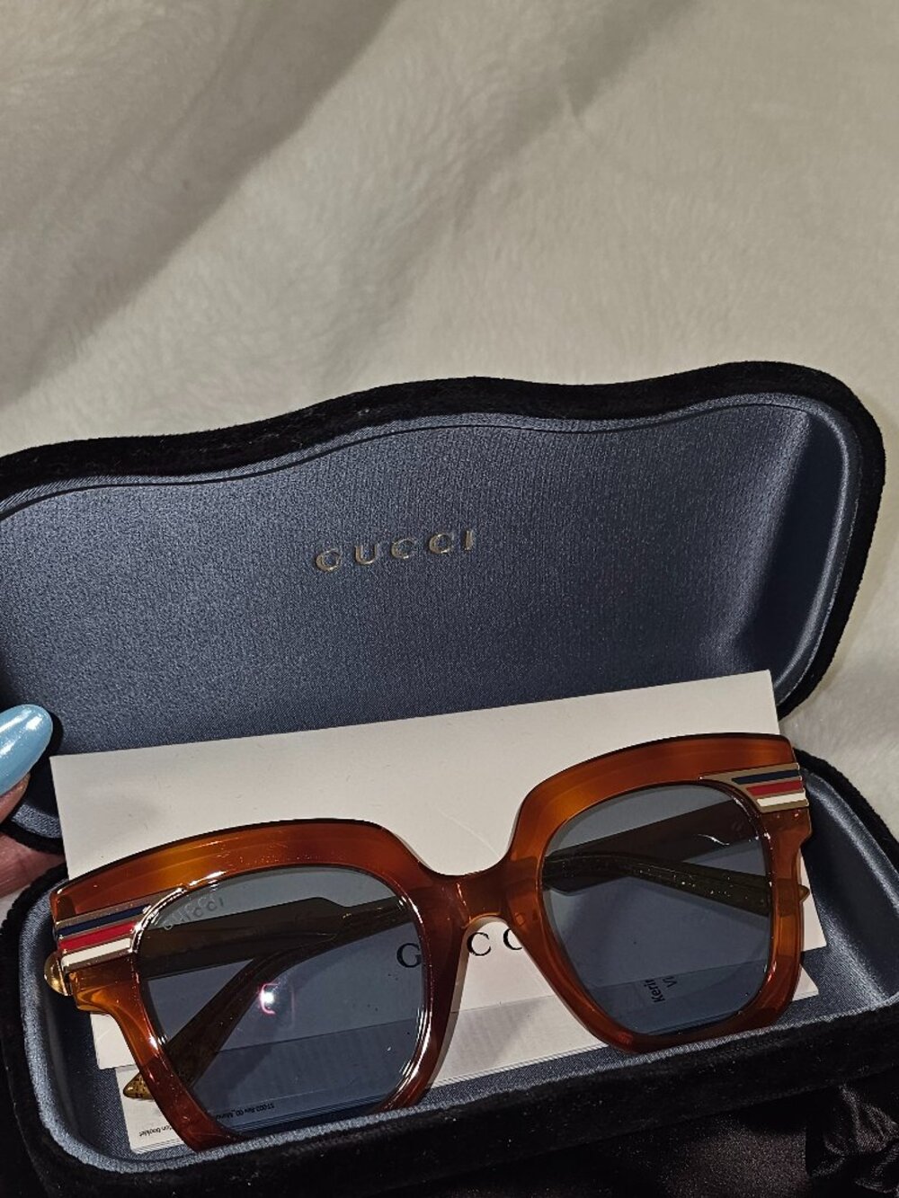 Gucci Sunglasses - Picture 5 of 5